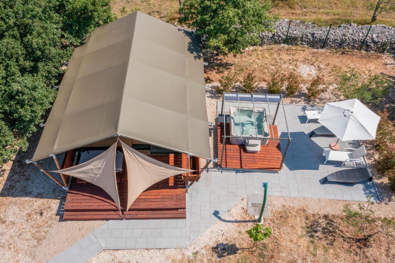 Готель Grande Glamping With Pool Біоград-на-Мору Екстер'єр фото